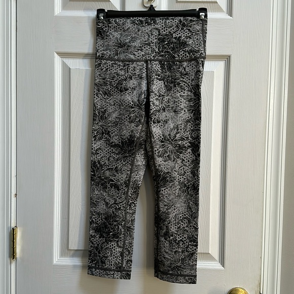 Lululemon Wunder Under Crop Full-on Luxtreme Serigraph Starlight black/m… - Picture 4 of 13